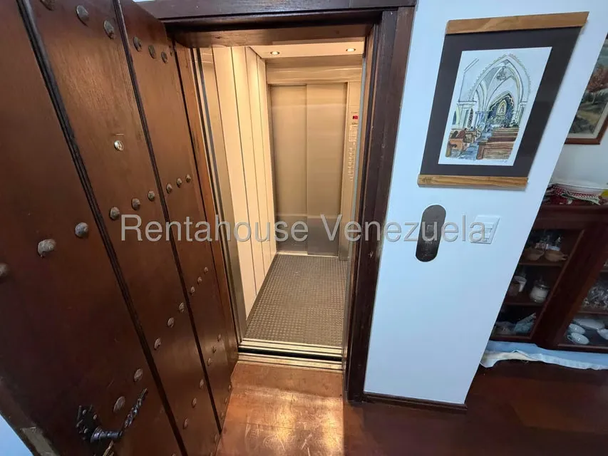 Apartamento (1 Nivel) en Venta en Lomas de La Lagunita, Distrito Metropolitano - 3