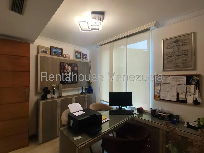 Casa (1 Nivel) en Venta en Lomas de La Lagunita, Distrito Metropolitano - 12