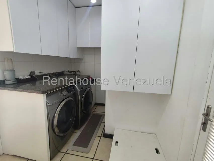 Casa (1 Nivel) en Venta en Lomas de La Lagunita, Distrito Metropolitano - 32