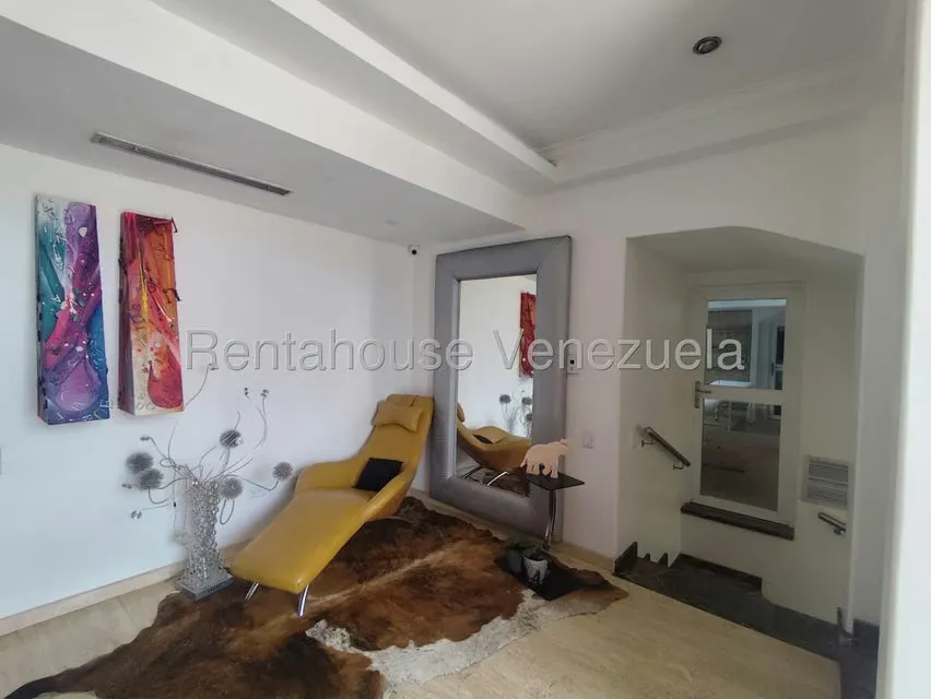 Casa (1 Nivel) en Venta en Lomas de La Lagunita, Distrito Metropolitano - 34