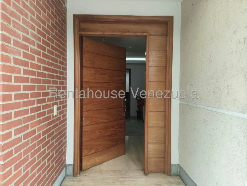 Casa (1 Nivel) en Venta en Lomas de La Lagunita, Distrito Metropolitano - 4
