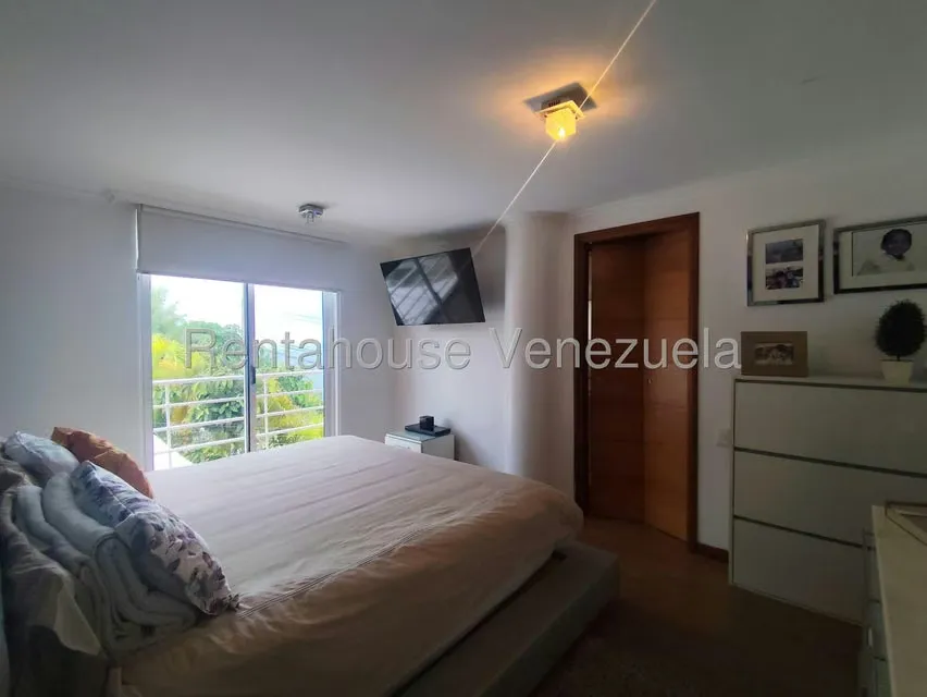 Casa (1 Nivel) en Venta en Lomas de La Lagunita, Distrito Metropolitano - 42