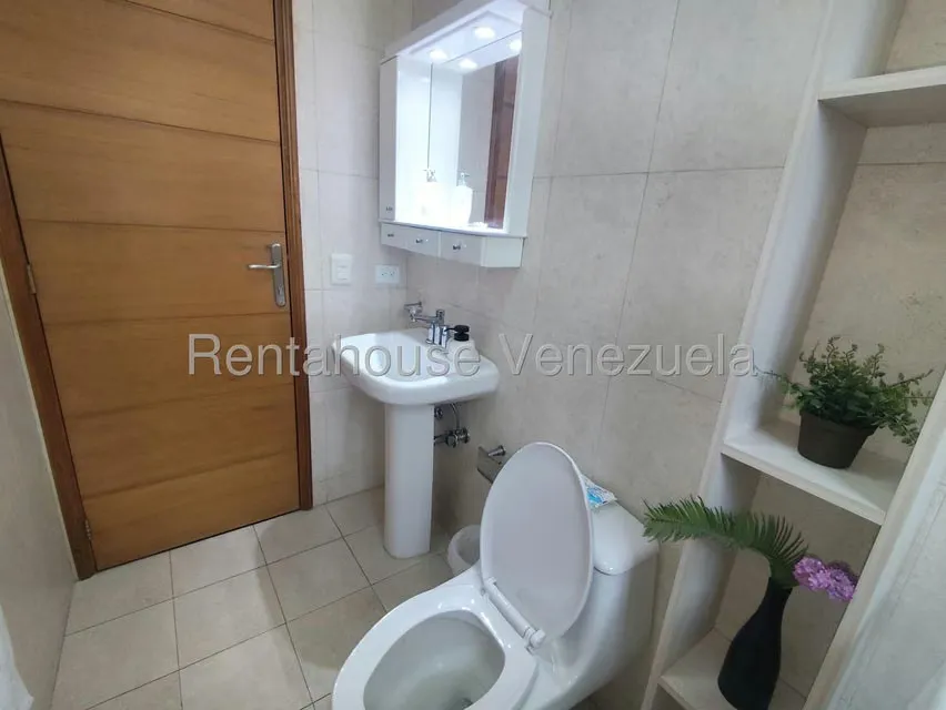 Casa (1 Nivel) en Venta en Lomas de La Lagunita, Distrito Metropolitano - 52