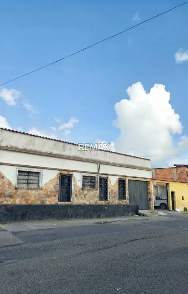 Casa en venta a Pie de Calle Ubicación ESTRATÉGICA! La Concordia
