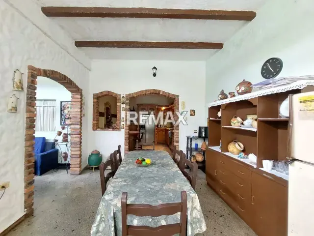 Casa en venta a Pie de Calle Ubicación ESTRATÉGICA! La Concordia - 4