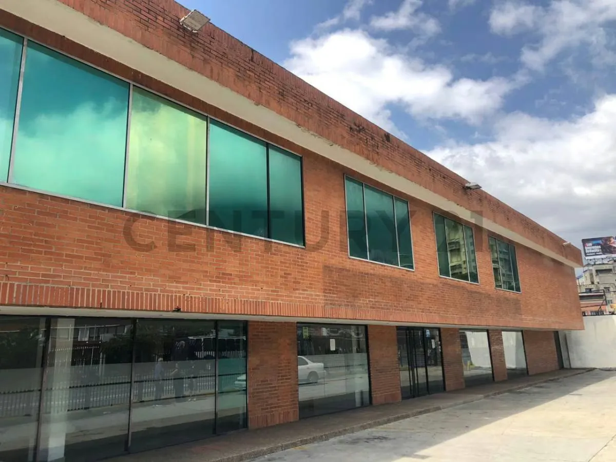 Local Comercial Gran Escala en Venta