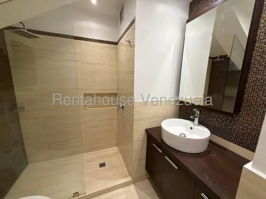 Apartamento (Penthouse) en Venta en La Alameda, Distrito Metropolitano - 25
