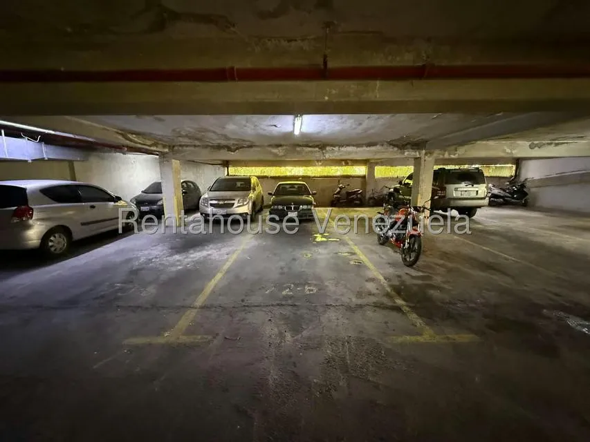 Apartamento (Penthouse) en Venta en La Alameda, Distrito Metropolitano - 41