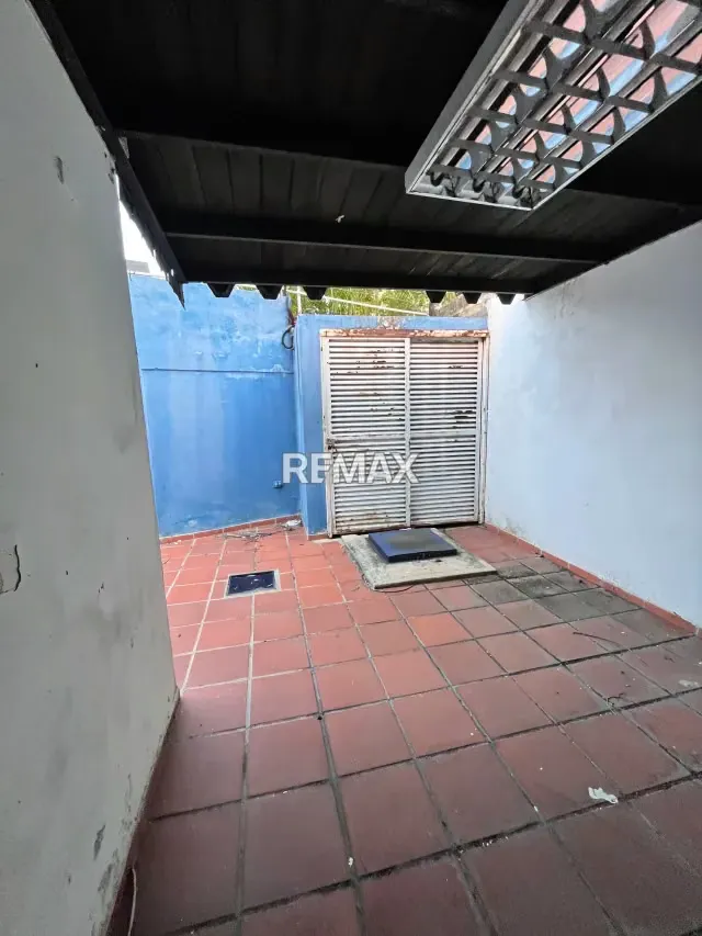 En venta increíble casa comercial en Urb. Santa Elena - 7