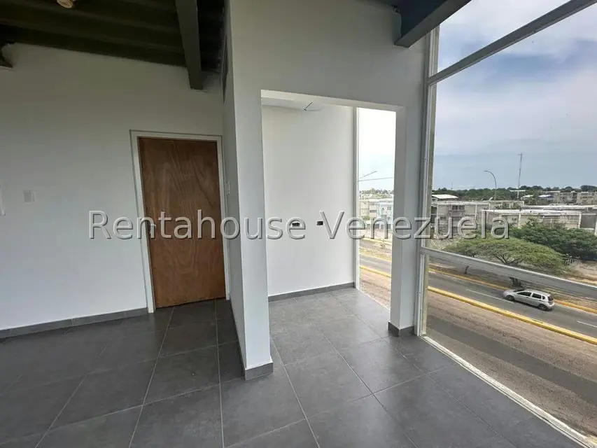 Comercial (Oficina) en Alquiler en Zapara, Zulia - 13