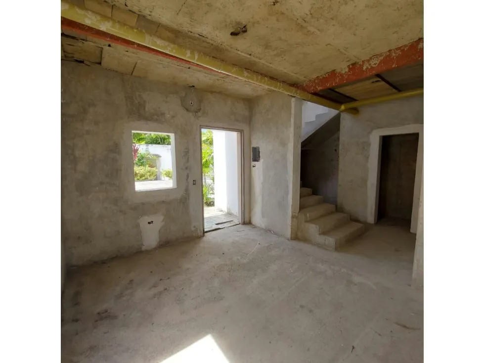 Casa Bifamiliar en Venta en Loma Linda 8H/ 10B/ 10P /1M - 11