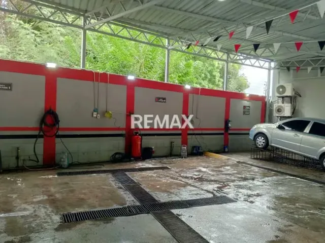 Local Comercial Con Galpón En Venta Avenida Principal Fernando Figueredo - 11