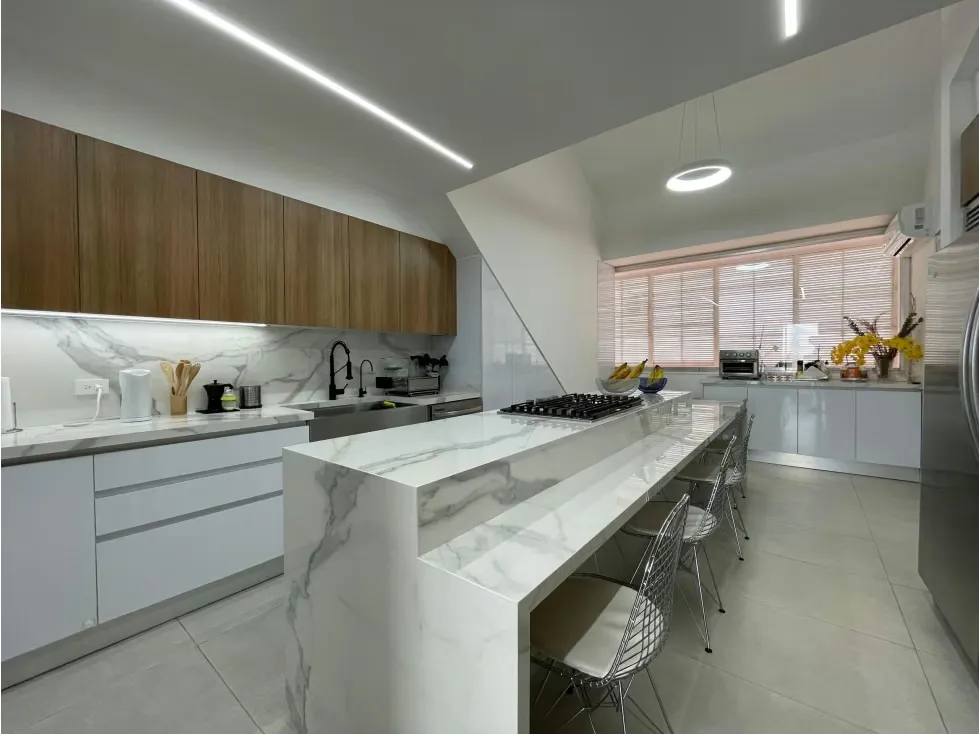 Se Vende PH 470m² 4h+2s/3b+2s/4e El Hatillo - 2