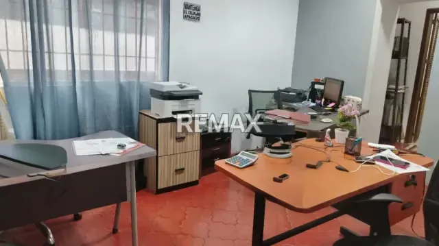 En Venta Amplia Propiedad Residencial o Comercial – Zona Oeste (Calle 62) - 3