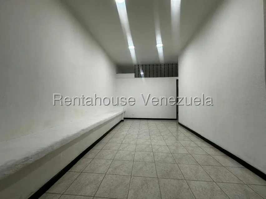 Local Comercial en Alquiler en El Marques, Distrito Metropolitano - 2