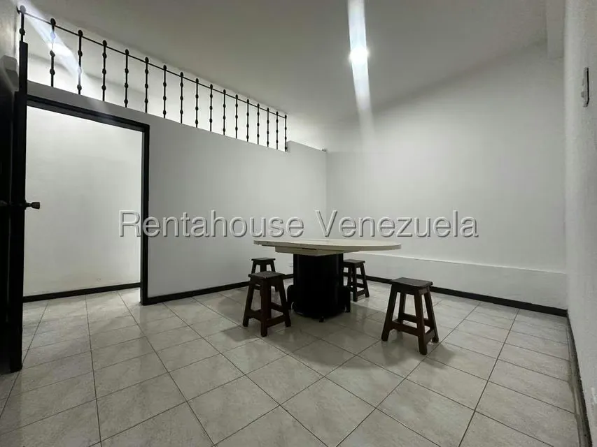 Local Comercial en Alquiler en El Marques, Distrito Metropolitano - 8