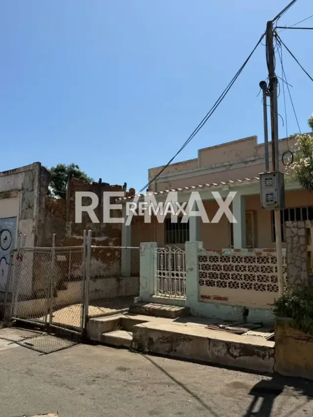 Casa para uso comercial o residencial en venta en santa lucia