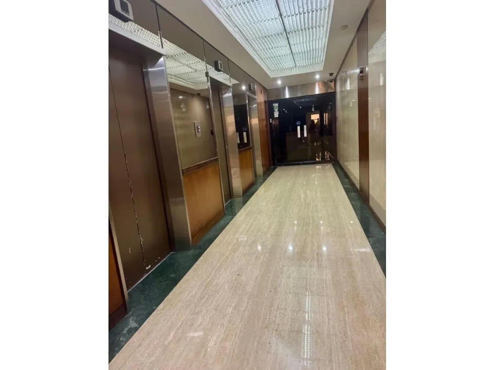 Alquilo oficina 130m2 Las Mercedes 7588 - 2