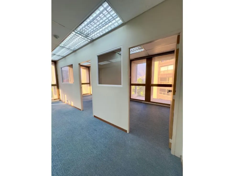 Alquilo oficina 130m2 Las Mercedes 7588 - 11