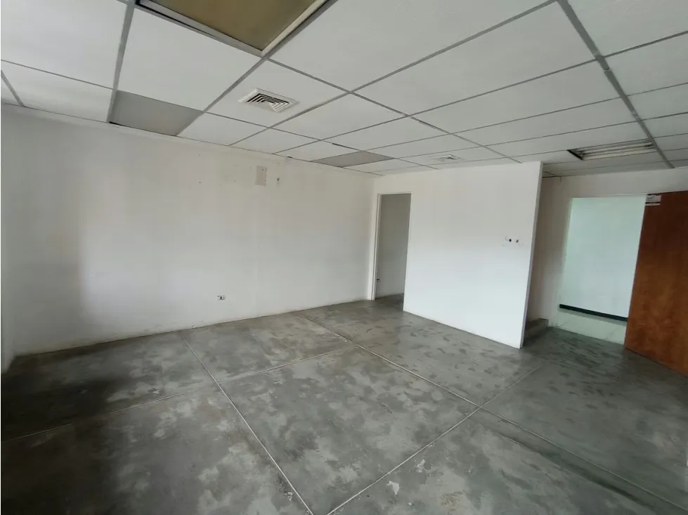 Oficina Para Remodelar Torre Empresarial – Av. Francisco de Miranda - 11