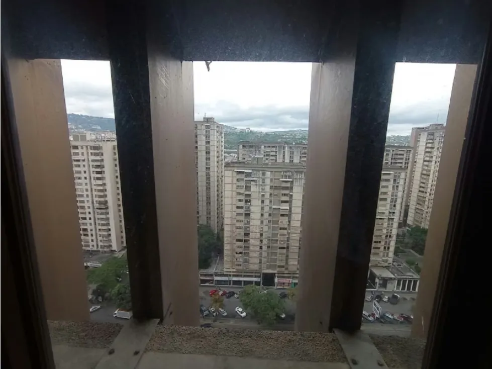 Oficina Para Remodelar Torre Empresarial – Av. Francisco de Miranda - 16