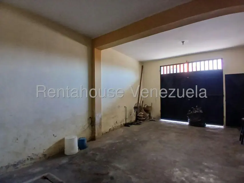 Casa (Multipes Niveles) en Venta en Centro - Chivacoa, Yaracuy - 23