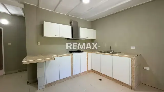 En VENTA Apartamento Tipo Estudio. Propiedad Horizontal La Concordia. Sector La Castra - 5