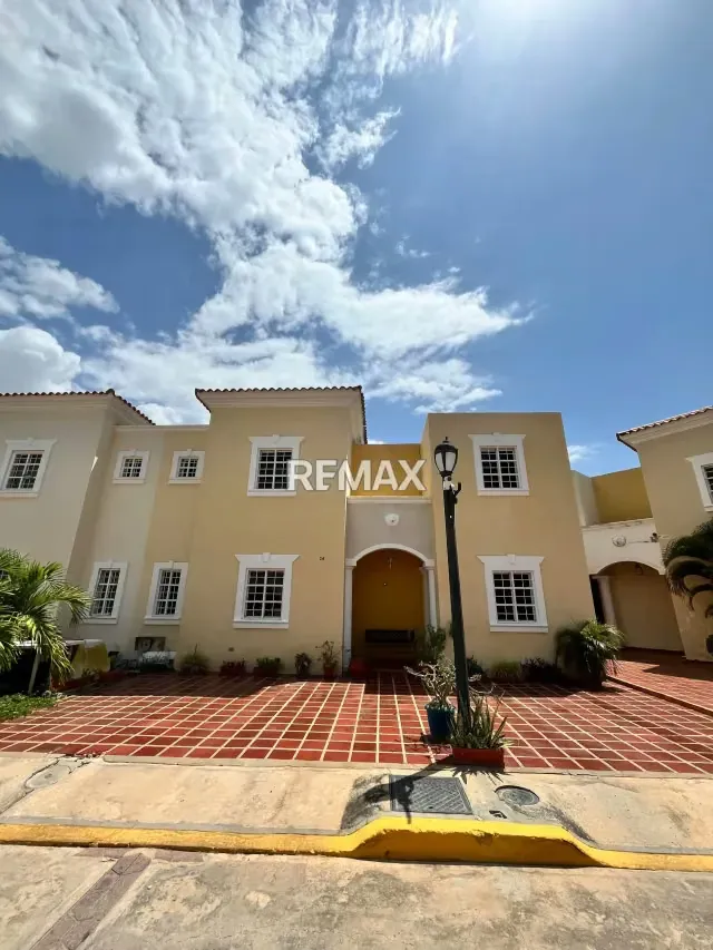 Townhouse en Venta Villa Vizcaya