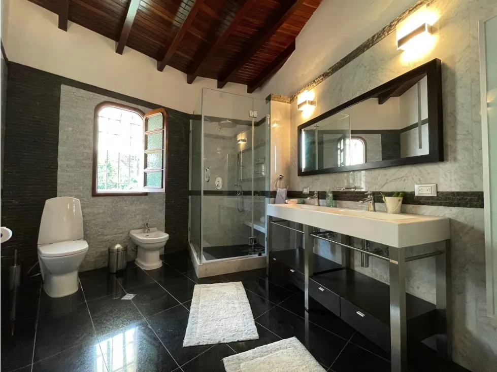 Se vende casa 1000m² 5h+s/3b+s/4e Los Naranjos del Cafetal - 40