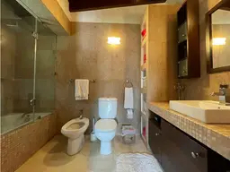 Vista 44