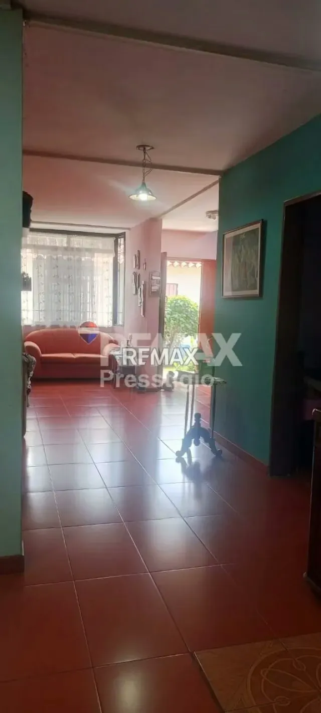 Casa en Venta - 4