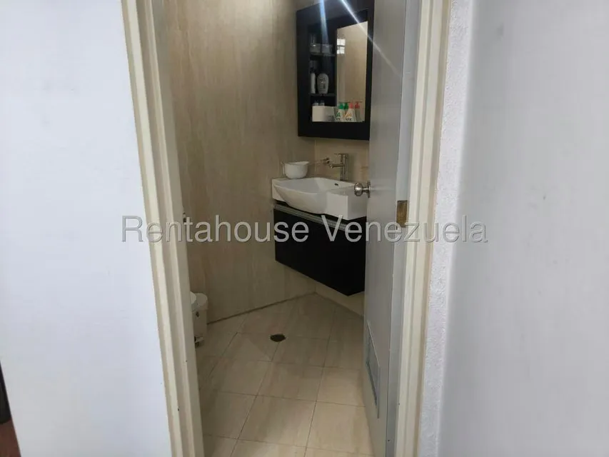 Oficina en Alquiler en Sabana Grande, Distrito Metropolitano - 32