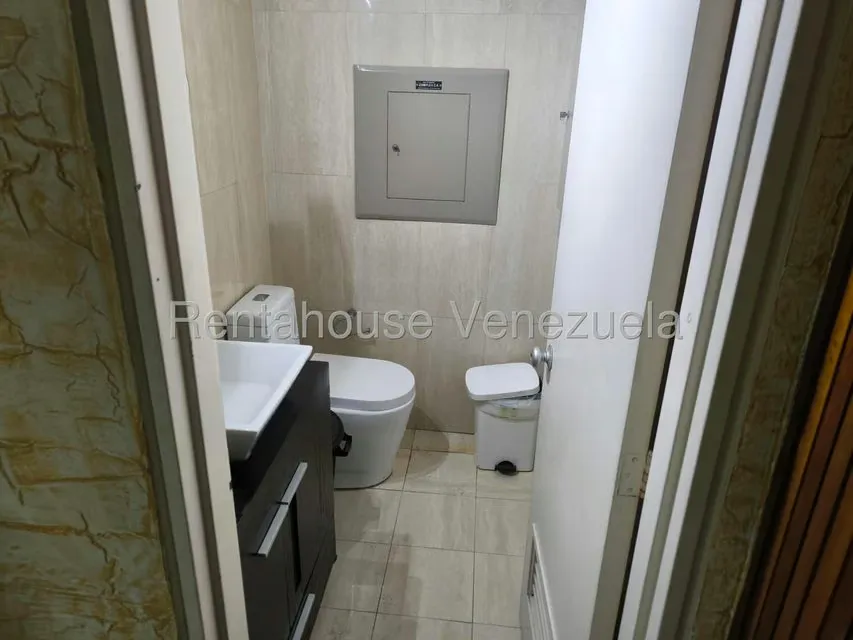 Oficina en Alquiler en Sabana Grande, Distrito Metropolitano - 47