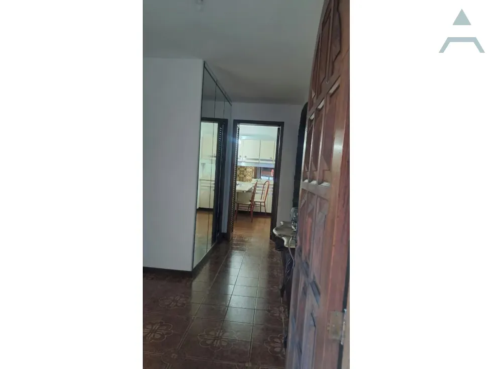 Se vende casa 360m² 4h/3.5b/5p Los Naranjos - 28
