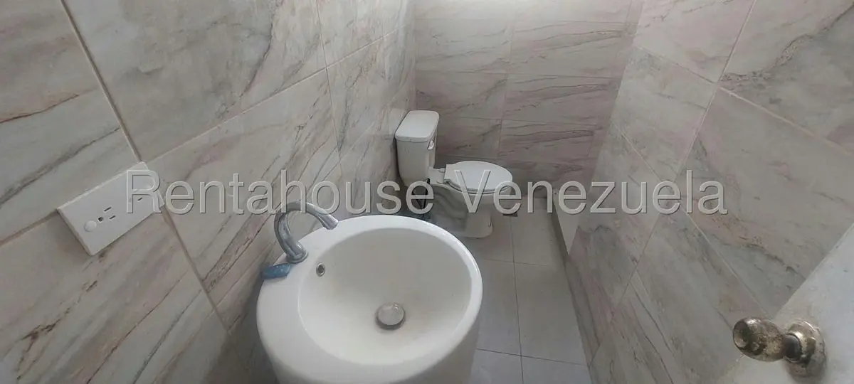 Casa (Duplex) en Venta en El Marques, Distrito Metropolitano - 14