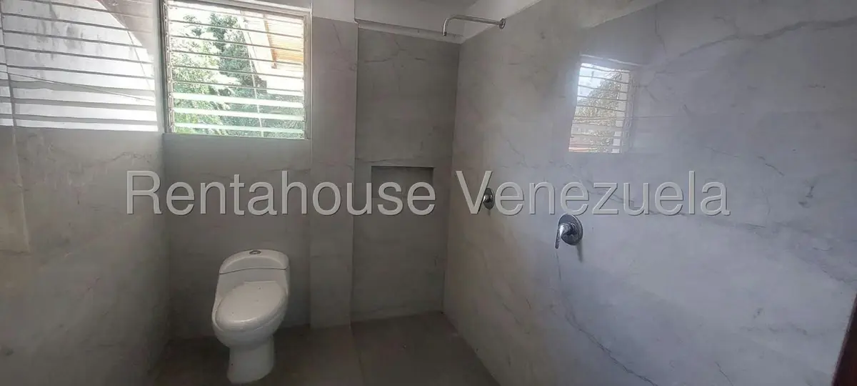 Casa (Duplex) en Venta en El Marques, Distrito Metropolitano - 23