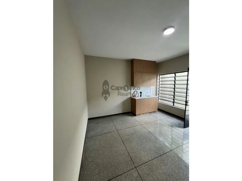 Venta de casa residencial con potencial comercial@urb. Los Colorados - 18