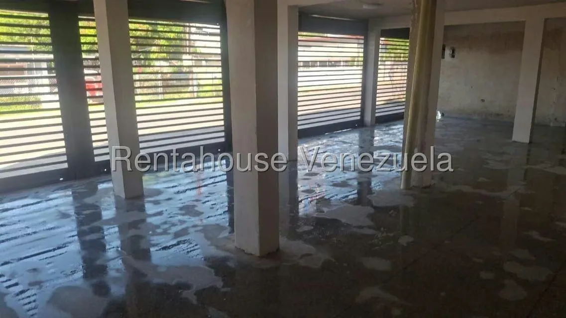 Local Comercial en Alquiler en Centro, Zulia - 3