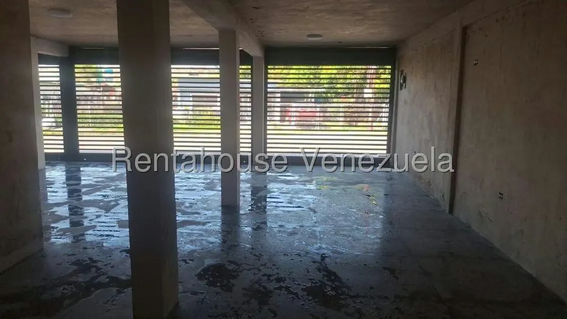 Local Comercial en Alquiler en Centro, Zulia - 4