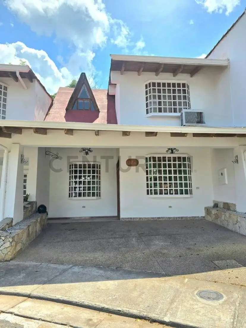 Casa en venta las Acacias
