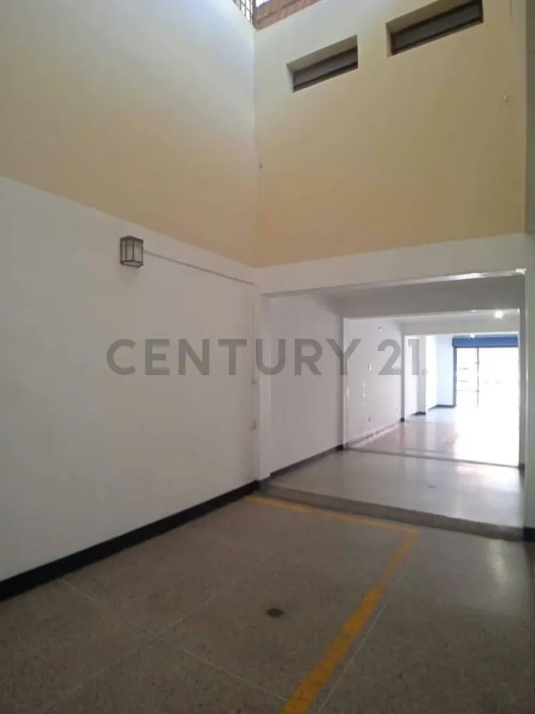 En Venta Local en Zona Comercial en Centro de Barquisimeto - 5