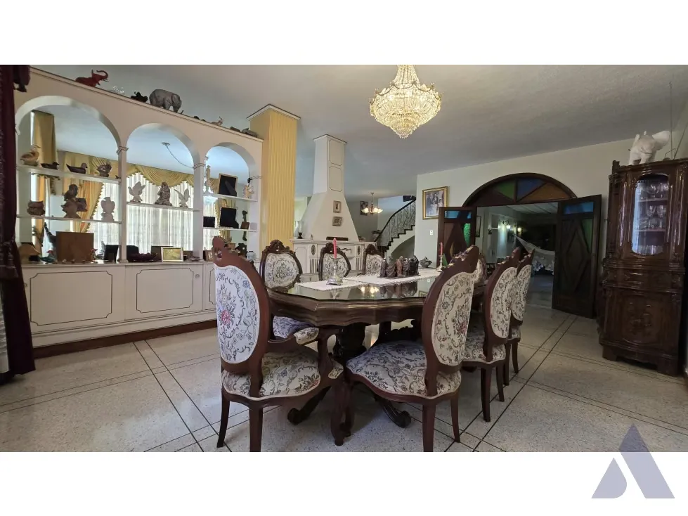 Vendo casa 950m2 El Marques 0757 - 9
