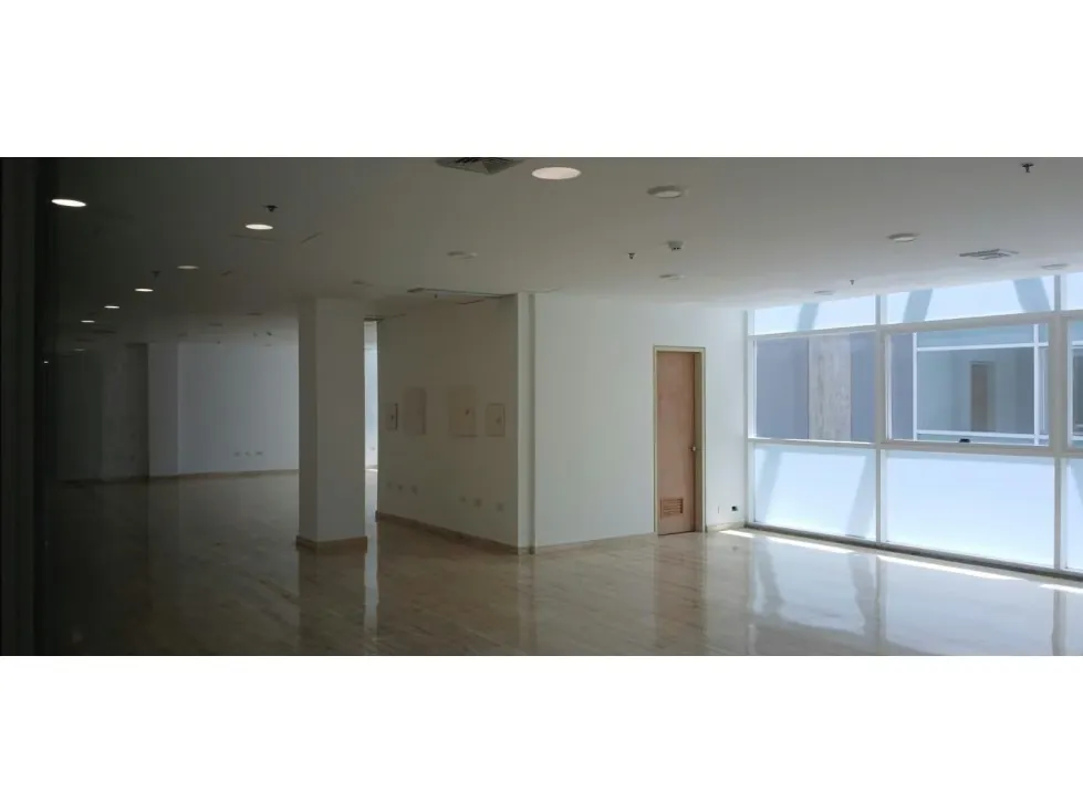 Se ALQUILAN 7 Oficinas en C.C.P Cerro Verde - 15
