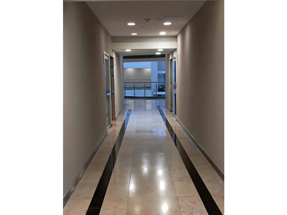 Se ALQUILAN 7 Oficinas en C.C.P Cerro Verde - 7