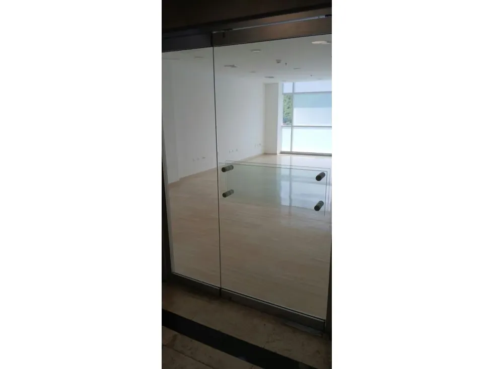 Se ALQUILAN 7 Oficinas en C.C.P Cerro Verde - 10