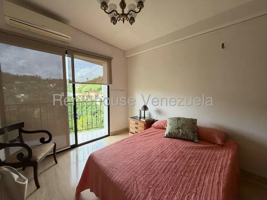 Casa (Duplex) en Venta en Villa Nueva Hatillo, Distrito Metropolitano - 12
