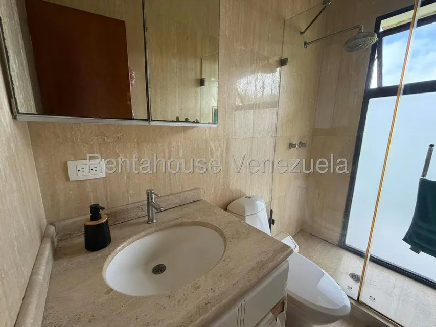 Casa (Duplex) en Venta en Villa Nueva Hatillo, Distrito Metropolitano - 15