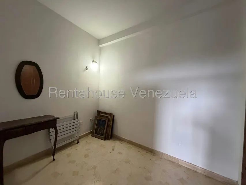 Casa (Duplex) en Venta en Villa Nueva Hatillo, Distrito Metropolitano - 30