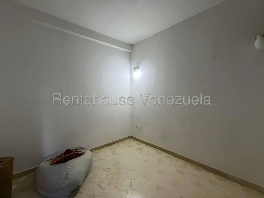 Casa (Duplex) en Venta en Villa Nueva Hatillo, Distrito Metropolitano - 31