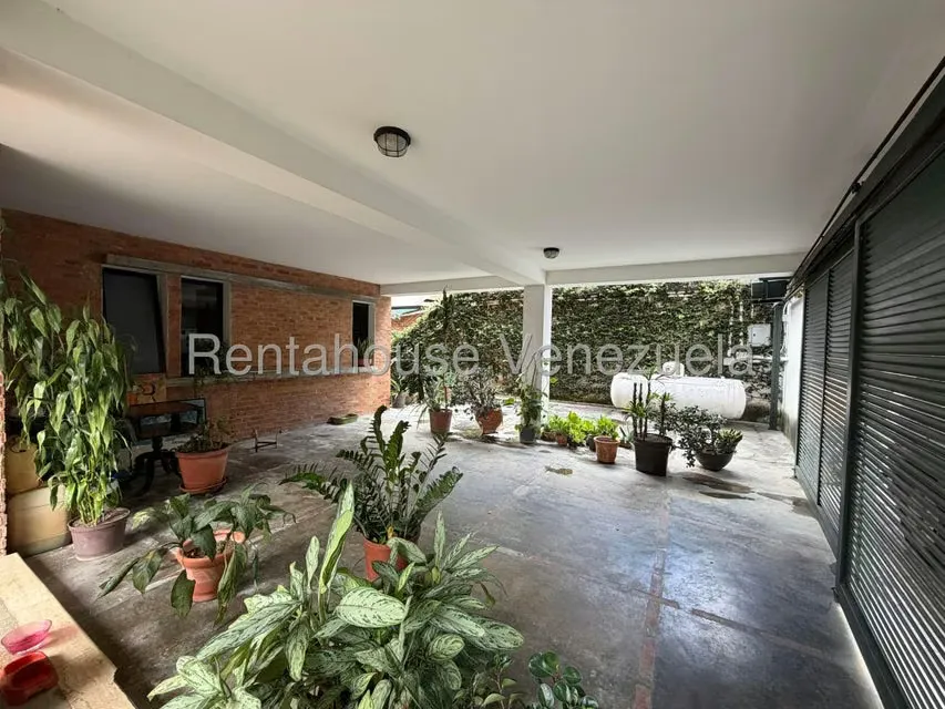 Casa (Duplex) en Venta en Villa Nueva Hatillo, Distrito Metropolitano - 33